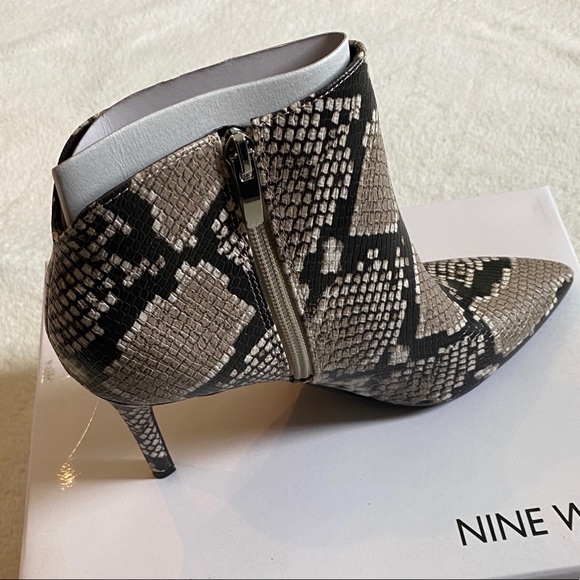 NEW Nine West Finny Skinny Heel Snakeskin Boot - Picture 7 of 9